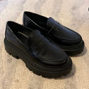 H&M black chunky loafers size 37